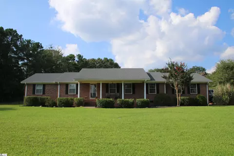 1101 Lakeview Dr, Greenville, SC 29611