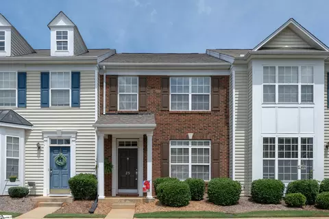 25 Stratus Ct, Greer, SC 29650