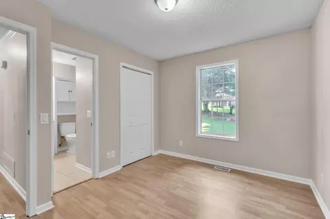 Bedroom - 110 Nottingham Ln, Easley, SC 29640 photo 6 of 6