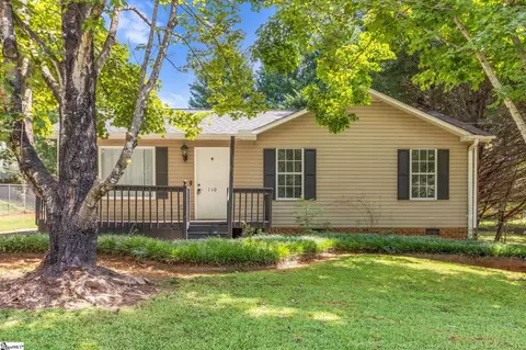 110 Nottingham Ln, Easley, SC 29640