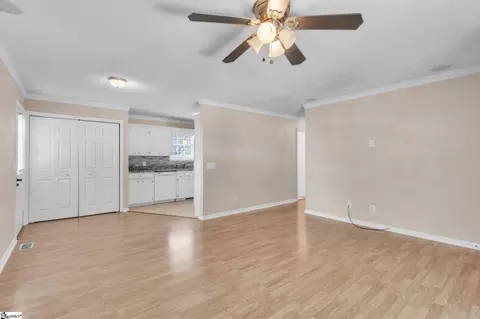 Living - 110 Nottingham Ln, Easley, SC 29640 photo 1 of 3
