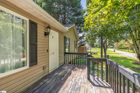 Exterior - 110 Nottingham Ln, Easley, SC 29640 photo 2 of 4