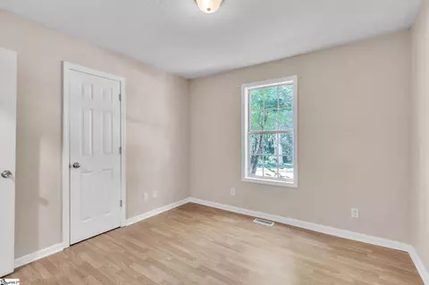 Bedroom - 110 Nottingham Ln, Easley, SC 29640 photo 3 of 6
