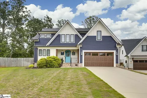 8 Angelo Ct, Greenville, SC 29607