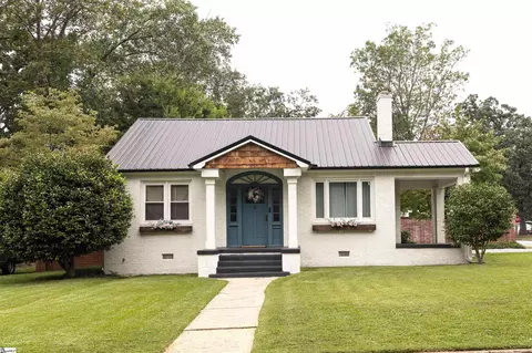 2415 Berkley Dr, Anderson, SC 29625