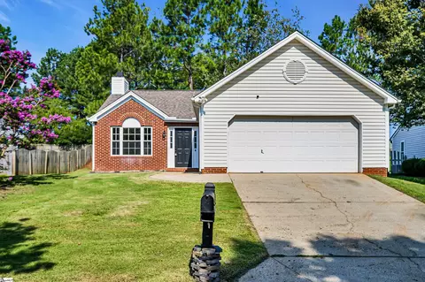 139 Bonnie Woods Dr, Greenville, SC 29605