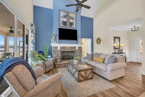 Living - 1173 Proctor Cir, Waterloo, SC 29384 photo 2 of 2