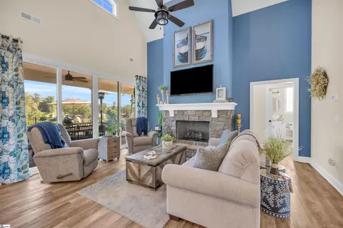 Living - 1173 Proctor Cir, Waterloo, SC 29384 photo 1 of 2