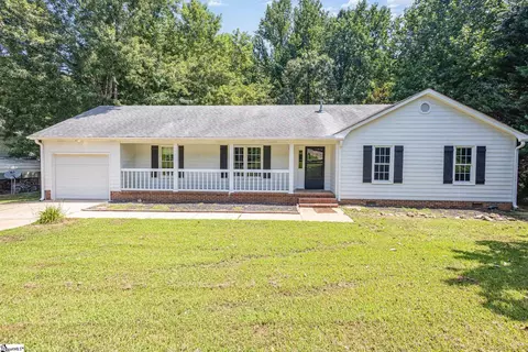 528 Indian Trl, Taylors, SC 29687