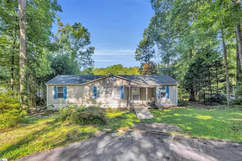 487 Neptune Dr, Waterloo, SC 29384