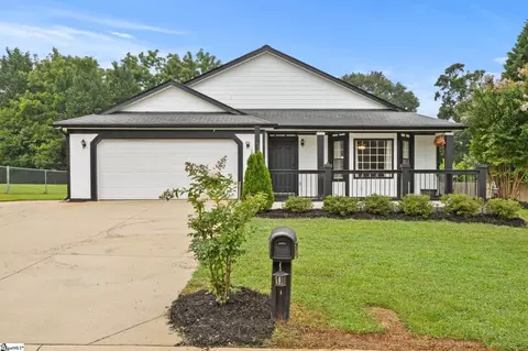 7 Viking Dr, Greer, SC 29651