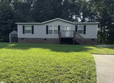304 Red Oak Ct, Easley, SC 29640