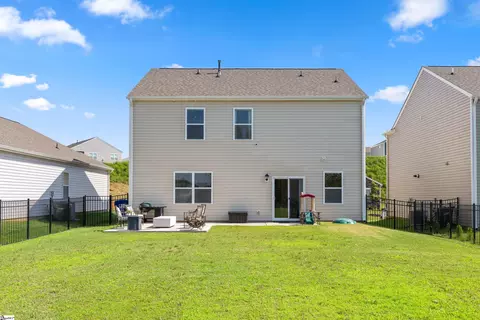 Exterior - 28 Oak Edge Ln, Greer, SC 29651 photo 6 of 7