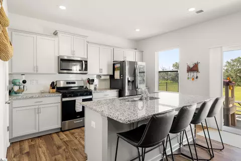 Kitchen - 28 Oak Edge Ln, Greer, SC 29651 photo 1 of 4
