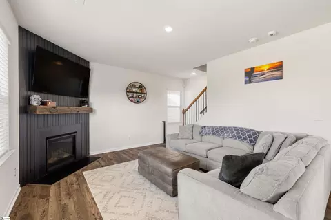 Other - 28 Oak Edge Ln, Greer, SC 29651 photo 4 of 9