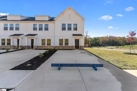 300 Cambrian Ct, Taylors, SC 29687
