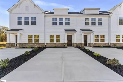 304 Cambrian Ct, Taylors, SC 29687