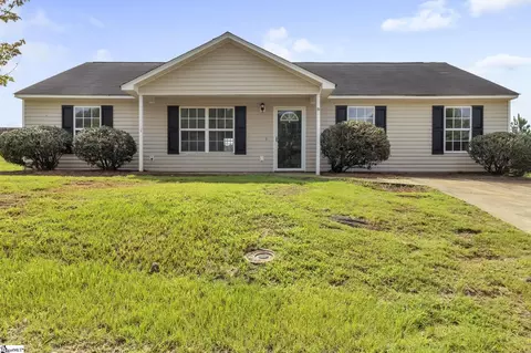 209 Riverbreeze Rd, Greenville, SC 29611