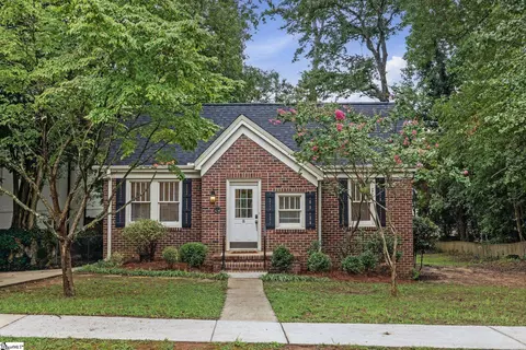 8 Club Dr, Greenville, SC 29605