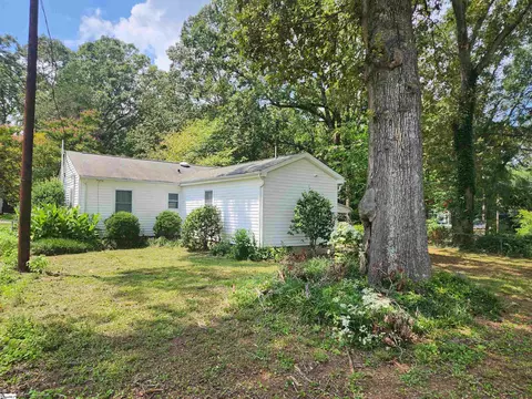 Exterior - 908 Chester Cir, Pendleton, SC 29670 photo 4 of 5