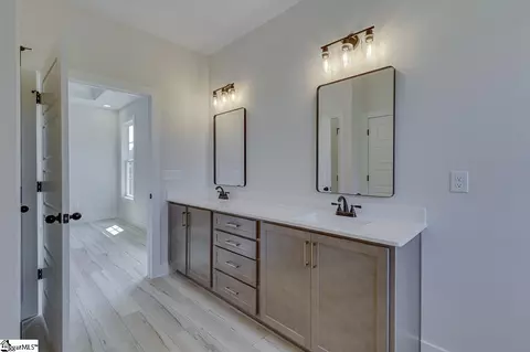 Entry Way - 3352 Earls Bridge Rd, Easley, SC 29640 photo 4 of 4