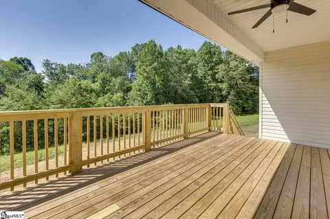 Exterior - 3352 Earls Bridge Rd, Easley, SC 29640 photo 5 of 9