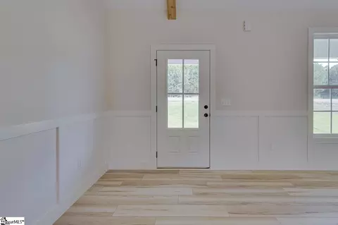Entry Way - 3352 Earls Bridge Rd, Easley, SC 29640 photo 1 of 4
