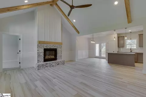 Living - 3352 Earls Bridge Rd, Easley, SC 29640 photo 3 of 8