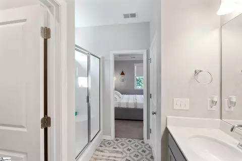 Entry Way - 8 Octavia Rd, Taylors, SC 29687 photo 4 of 6
