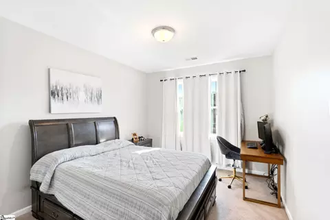 Bedroom - 8 Octavia Rd, Taylors, SC 29687 photo 3 of 4