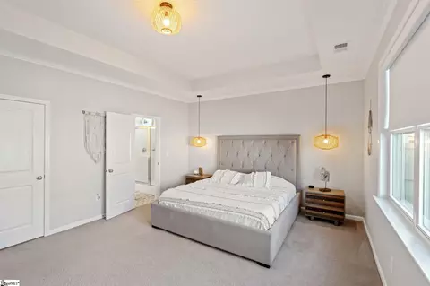 Bedroom - 8 Octavia Rd, Taylors, SC 29687 photo 2 of 4
