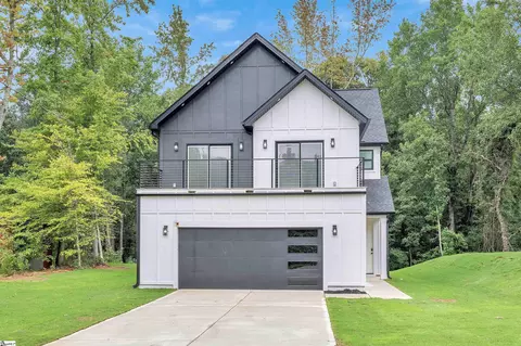 320 W Caroline St, Greenville, SC 29611
