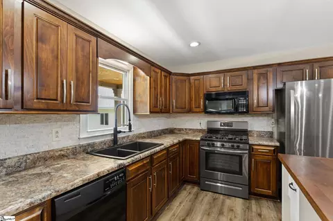 116 Martin Ct, Williamston, SC 29697 photo 12