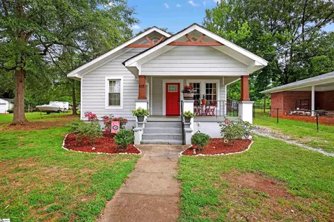 118 Buncombe St, Greer, SC 29650