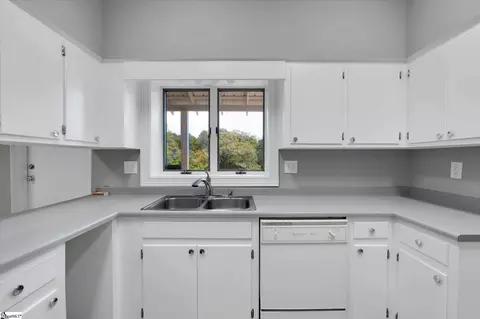 Kitchen - 200 Cecil Dr, Liberty, SC 29657 photo 5 of 5