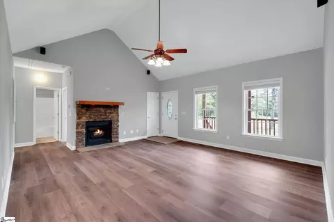Living - 200 Cecil Dr, Liberty, SC 29657 photo 3 of 9