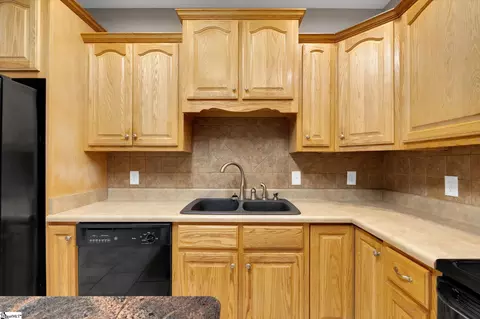 Kitchen - 200 Cecil Dr, Liberty, SC 29657 photo 2 of 5