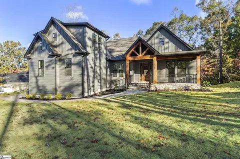 3105 Chatham Dr, Seneca, SC 29678