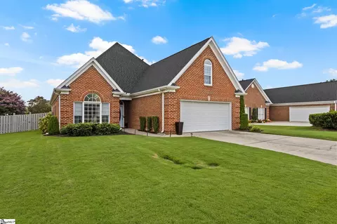 109 Audrey Ln, Greenville, SC 29615