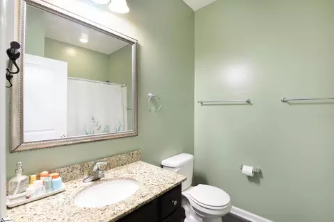 Bath - 473 Johnson Rd, Central, SC 29630 photo 3 of 4