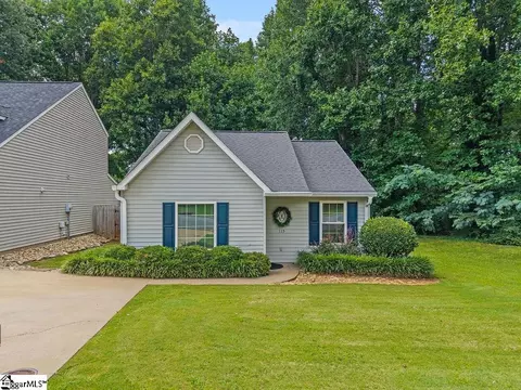 115 Mosspoint Dr, Greenville, SC 29617