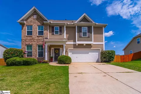208 Castleton Cir, Boiling Springs, SC 29316