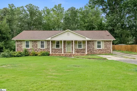 314 Heathwood Dr, Taylors, SC 29687