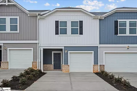 107 Pleasure Ln, Taylors, SC 29687