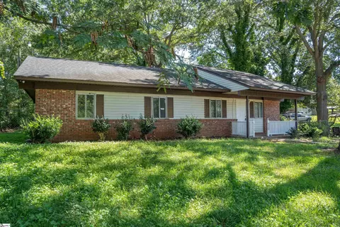 103 Moffit Ct, Spartanburg, SC 29301