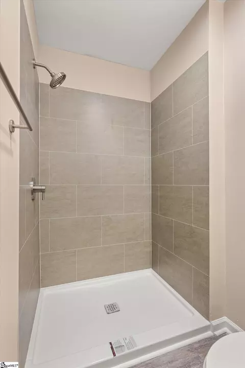 Bath - 107 Sherry Ln, Easley, SC 29640 photo 3 of 4