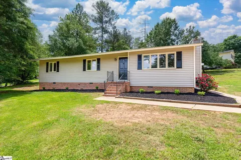 107 Sherry Ln, Easley, SC 29640