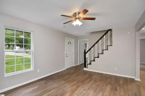 Living - 138 Ashdown Dr, Simpsonville, SC 29680 photo 2 of 2