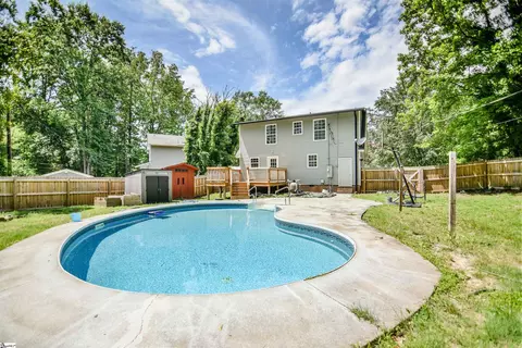 Exterior - 138 Ashdown Dr, Simpsonville, SC 29680 photo 7 of 16