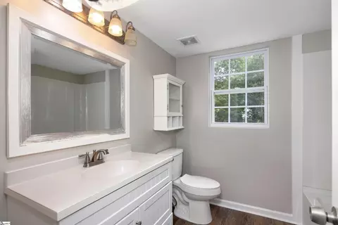 Bath - 138 Ashdown Dr, Simpsonville, SC 29680 photo 4 of 4